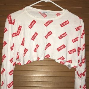 Fashion move super long sleeve crop top